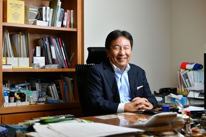 衆院議員の枝野幸男氏