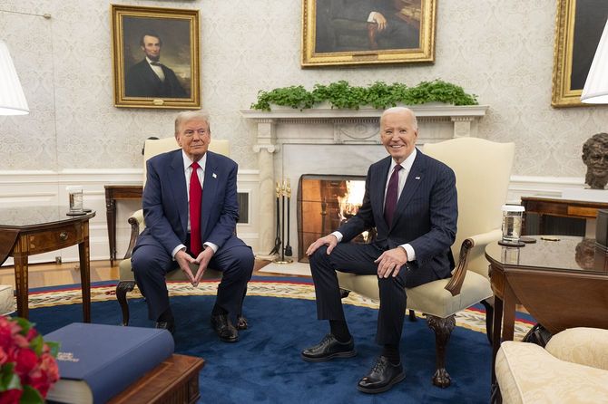 2024年11月13日、ジョー・バイデン大統領が大統領執務室でドナルド・トランプ次期大統領と会談した