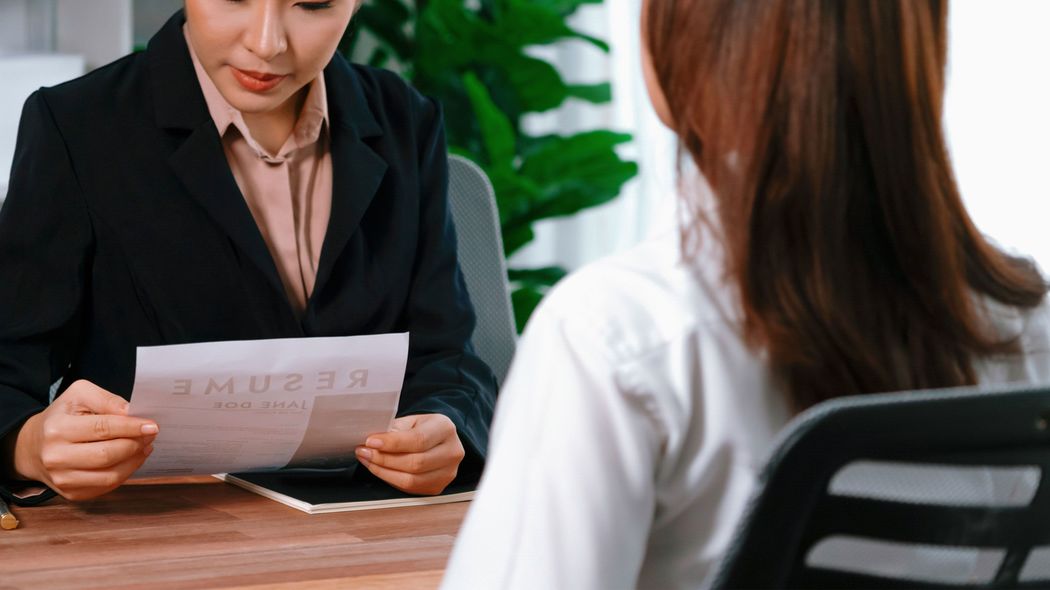 ｢急な残業や休日出勤に対応できますか?｣この質問で面接官が本当に聞きたがっていること【2023上半期BEST5】 勢いだけの｢できます!｣が聞きたいわけではない