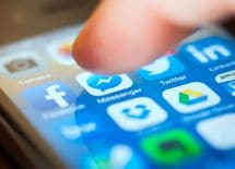 チャットとメールで変わる"文章のマナー"