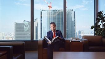 忙しいからこそ海外へ絵を見に行く…生保社長｢フェルメールに心奪われ30分立ち尽くした経験が自分を作った｣