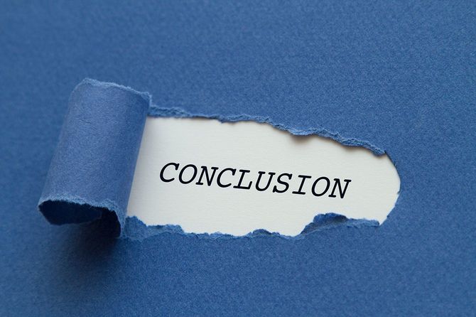 破れた紙の下に書かれた結論。