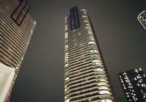 武蔵小杉駅周辺に林立するタワマン群。