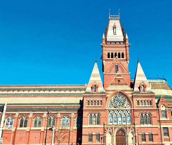 3位　ハーバード大学