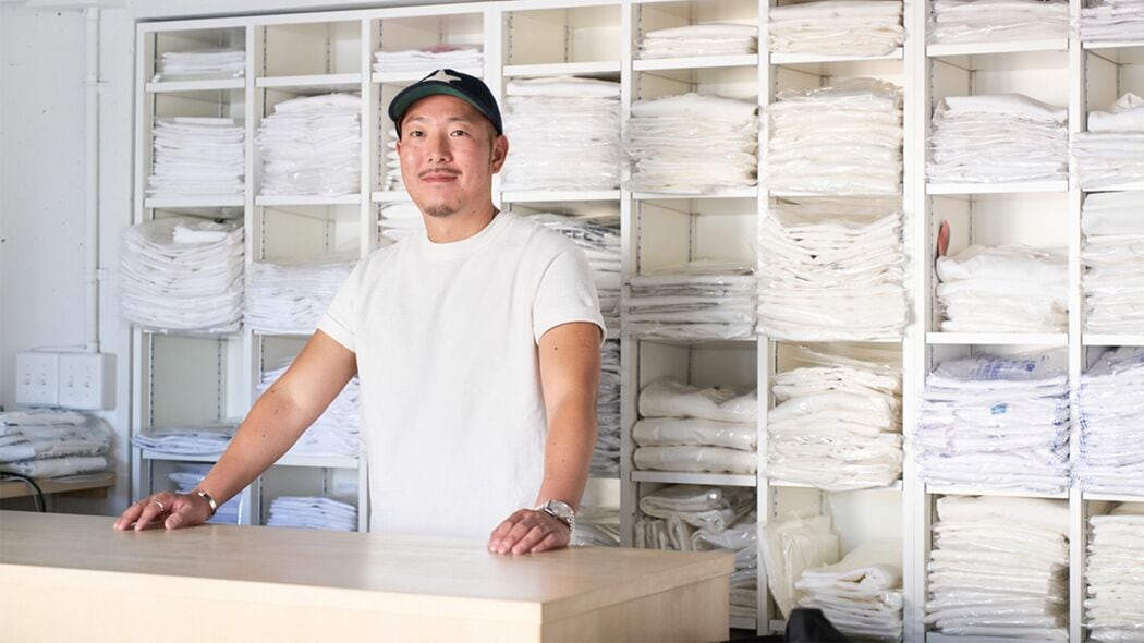 客の9割が｢無地の白Tシャツ｣を買って帰る…アパレルの常識を覆す｢白T専門店｣をつくった43歳の"偏愛" 広告費は｢0円｣､セールもネット販売もやらない