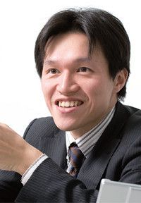 <strong>ガイアックス社長 上田祐司</strong>●1974年、大阪府生まれ。同志社大学卒。ベンチャー・リンクを経て、99年ガイアックスを設立、30歳で上場。オンラインコミュニティの企画・開発・運営を手がける。