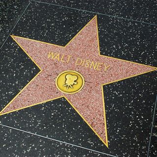 遊園地の関係者は雇いたくない ランド建設を進めるウォルト ディズニーがそう話した理由 お客を カモ と呼ぶ遊園地とは違う President Online プレジデントオンライン