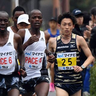 大迫傑を超える衝撃 安定収入を捨ててプロに 30歳無名マラソンランナー の勝算と夫婦会議 アフリカ拠点世界最強チームと契約 President Online プレジデントオンライン