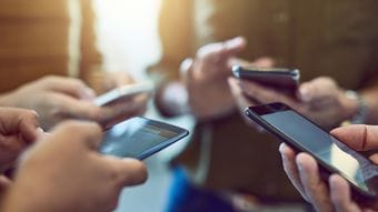 ネットで誹謗中傷にあった女たちの座談会「私が標的にされた理由」