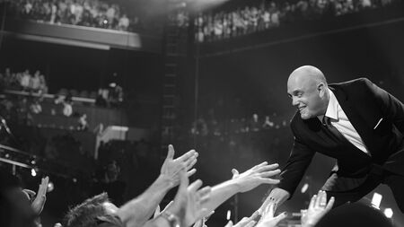 ビリー ジョエルの曲が心を掴む 本当の理由 あきれるほど 人に騙されやすい President Online プレジデントオンライン