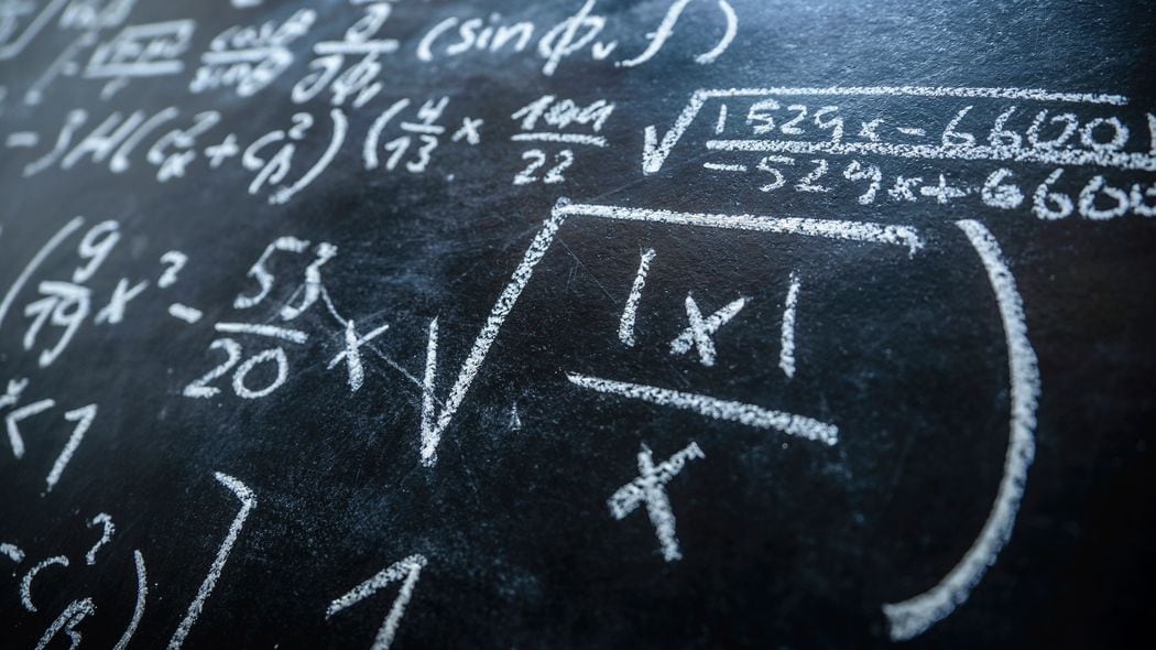 ｢三角形の内角の和は180°｣とは限らない…｢絶対に覆らない真理｣を覆した数学者らの｢2000年越しの大逆転｣ 直感に反する｢非ユークリッド幾何学｣の世界