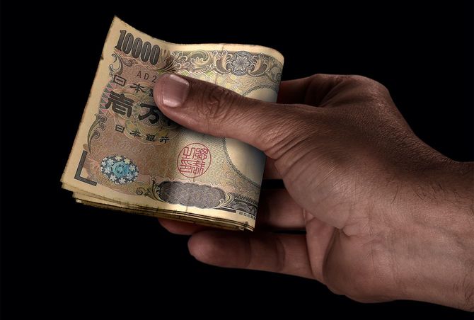 ブラックハンドと現金