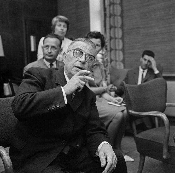 フランスの哲学者、ジャン＝ポール・シャルル・エマール・サルトル（1965年撮影）