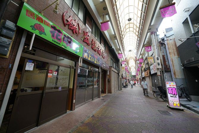 釜ヶ崎の商店街で幅を利かせる「盛龍グループ」