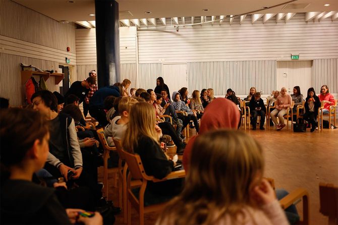 議論をする若者協議会