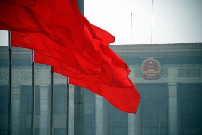 天安門広場にたなびく五星紅旗