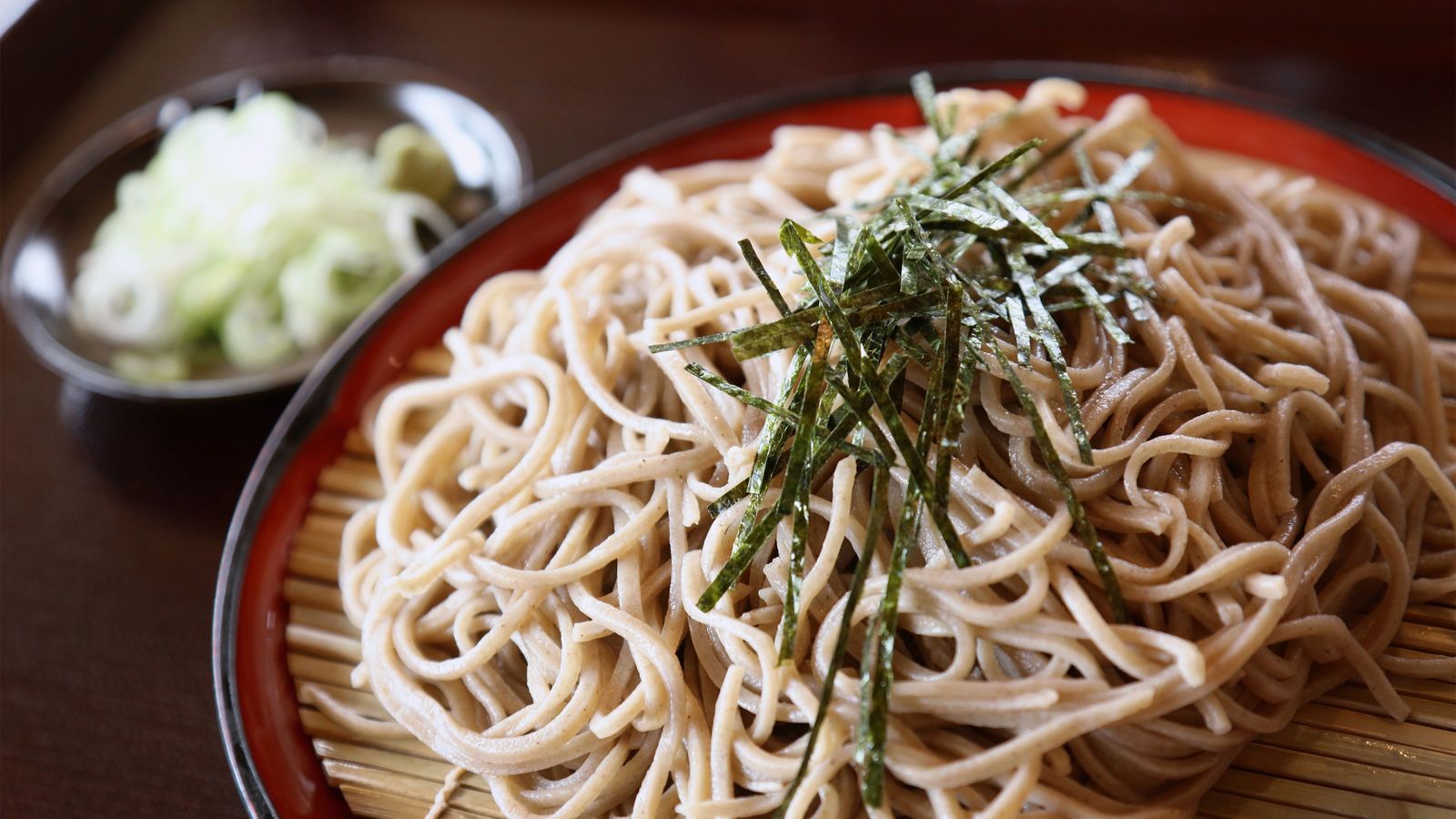 実は蕎麦が血糖値を爆上げする理由…健康的な体質を得るためにスーパーで刮目したい｢栄養成分表｣の項目 糖質に気をつけた食生活にシフトすれば､健康的な体質を手に入れられる