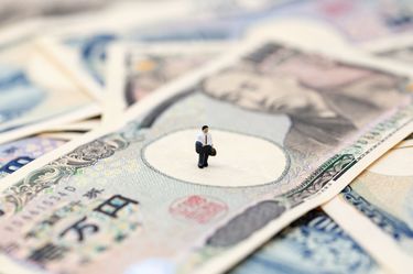 なぜ人は原価22円の1万円札を欲しがるのか…｢老後のお金が心配｣という人に伝えたいブッダの言葉 本当に豊かな人生には､心と財産の両方を育てる必要がある  | PRESIDENT Online（プレジデントオンライン）