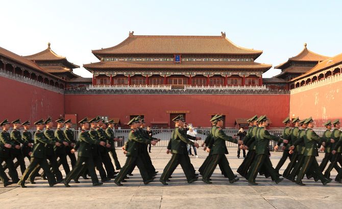 中国の兵士から紫禁城