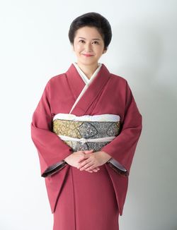茜灯里さん