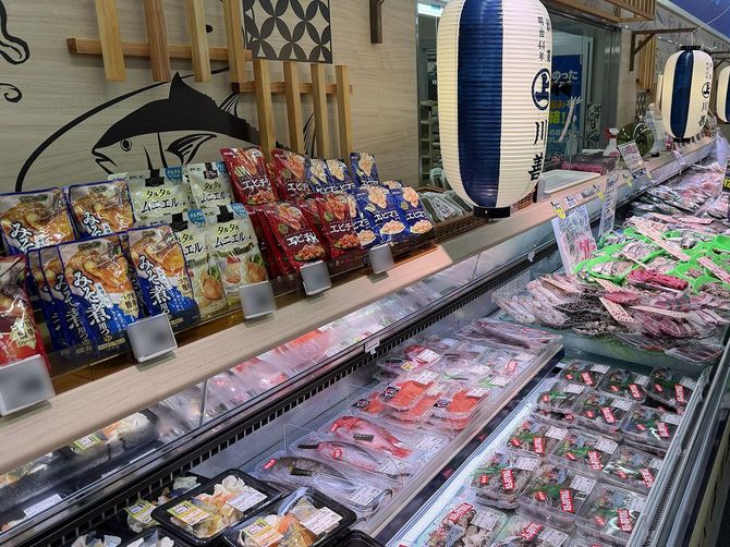 沼津産を打ち出し鮮度感を強化した鮮魚売場