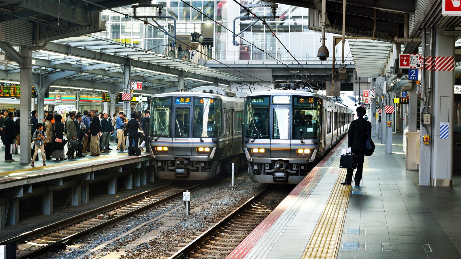 ｢後から来る急行電車｣と｢先に出る普通電車｣､カリスマ経営者が迷わず選ぶのはどちらか? 常に｢リスク回避｣の視点をもつべき