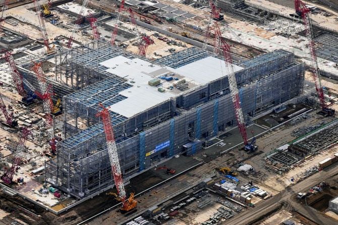 次世代半導体の国産化を目指すラピダスが建設中の工場