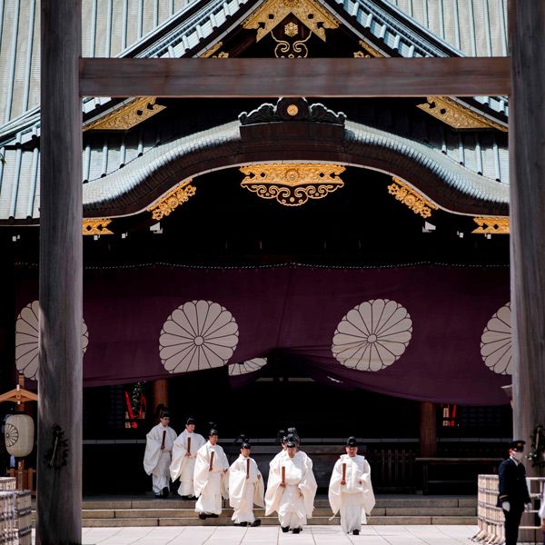 兵隊を笑かすために 靖国神社には戦死した吉本漫才師が祀られている 慰問団 わらわし隊 に起きた悲劇 President Online プレジデントオンライン