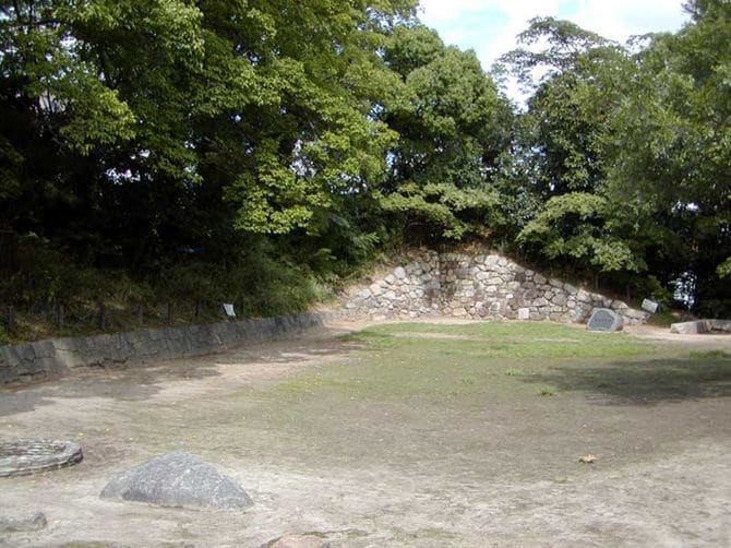 伊丹城（有岡城）跡。2006年9月15日、兵庫県伊丹市