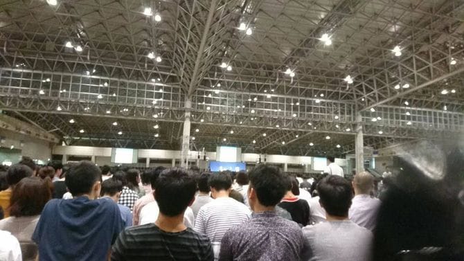 全体会議の様子。会場は幕張メッセで参加人数は3000名程度だという