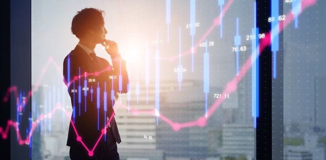 ビジネスマンとチャート