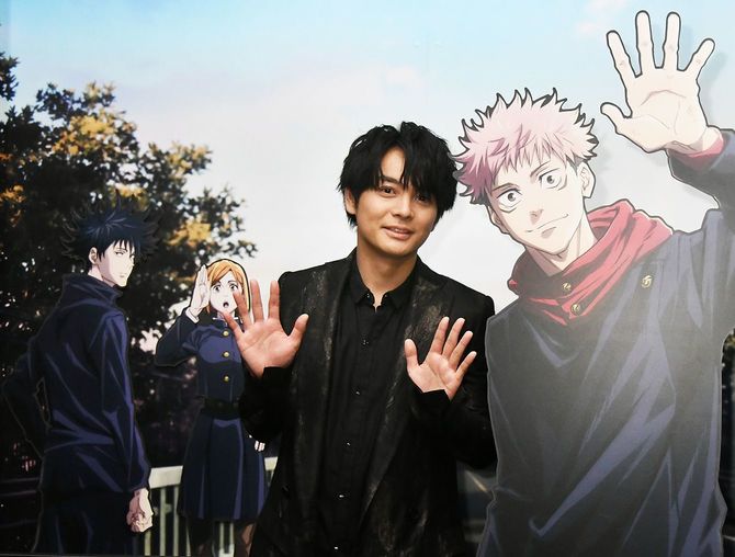 2023年3月14日、東京で開催された「呪術廻戦展」のプレス内覧会に出席した声優の榎木淳弥