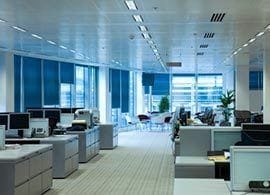 仕事の敵は「会議と上司」か？　～仕事に集中できないオフィスの理由