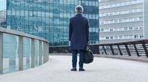 ハローワークでもシルバー人材センターでもない…弘兼憲史が説く｢60代の仕事探し｣で最初に行く場所