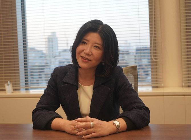 横浜市役所で働いていた際のエピソードを語る田中麻衣子さん