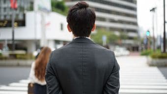 ｢ネットでクルマが売れるわけない｣社内総スカンの事業をわずか1年で売上1億円にした42歳が毎日続けたこと