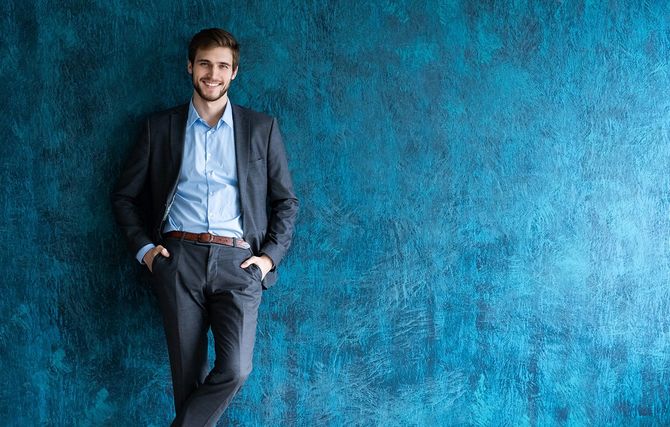 笑顔のビジネスマン