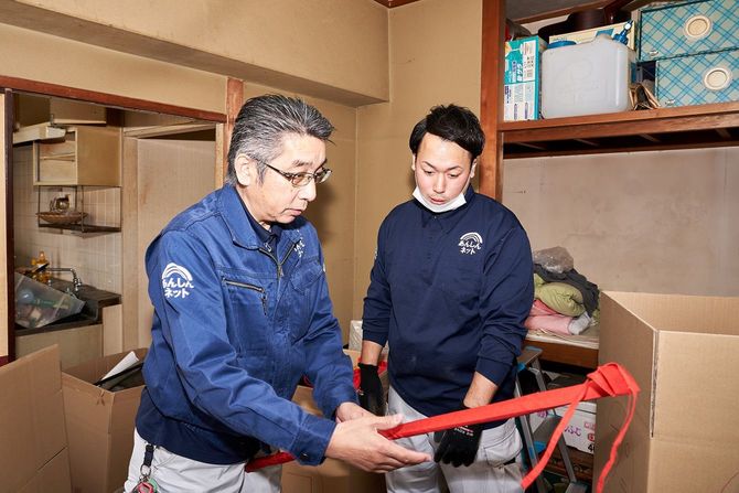 石見良教さんの現場での様子