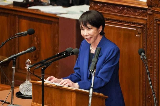 参議院本会議で所信表明演説を行う高市総理