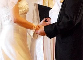 ももクロに夢中の30代の息子を結婚させるには