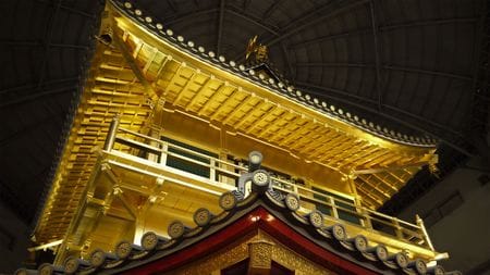 地上46メートルに黄金で覆われたド派手な御殿を作った…織田信長が建て