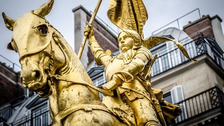 男たちには絶対にできなかった…ジャンヌ・ダルクが百年戦争で連戦連敗
