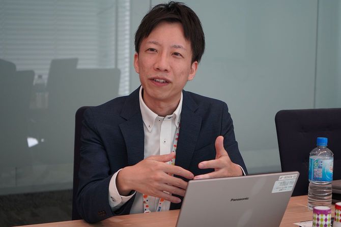 マーケティング本部マーケティング室ジャム・スプレッドチームでチームリーダーを務める松本翔吾さん