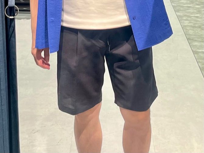 スーツスクエアのウールライクなハーフパンツ（税込5489円）