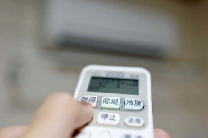 エアコンのリモコン