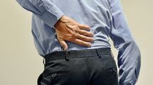 ゴルフをする人に多く見られる｢腰痛｣の正体