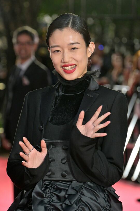2024年10月28日、開幕した第37回東京国際映画祭のレッドカーペットイベントに登場した『今日の空が一番好き、とまだ言えない僕は』の河合優実さん(東京都千代田区)