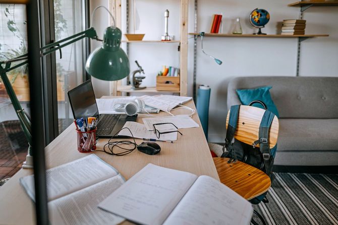 自宅のデスク周り