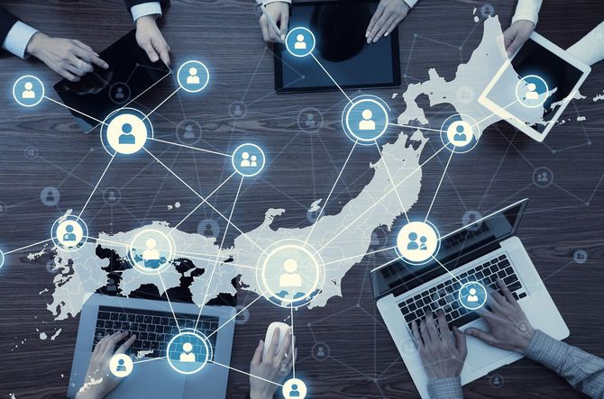 日本中、ネットワークでつながるイメージ