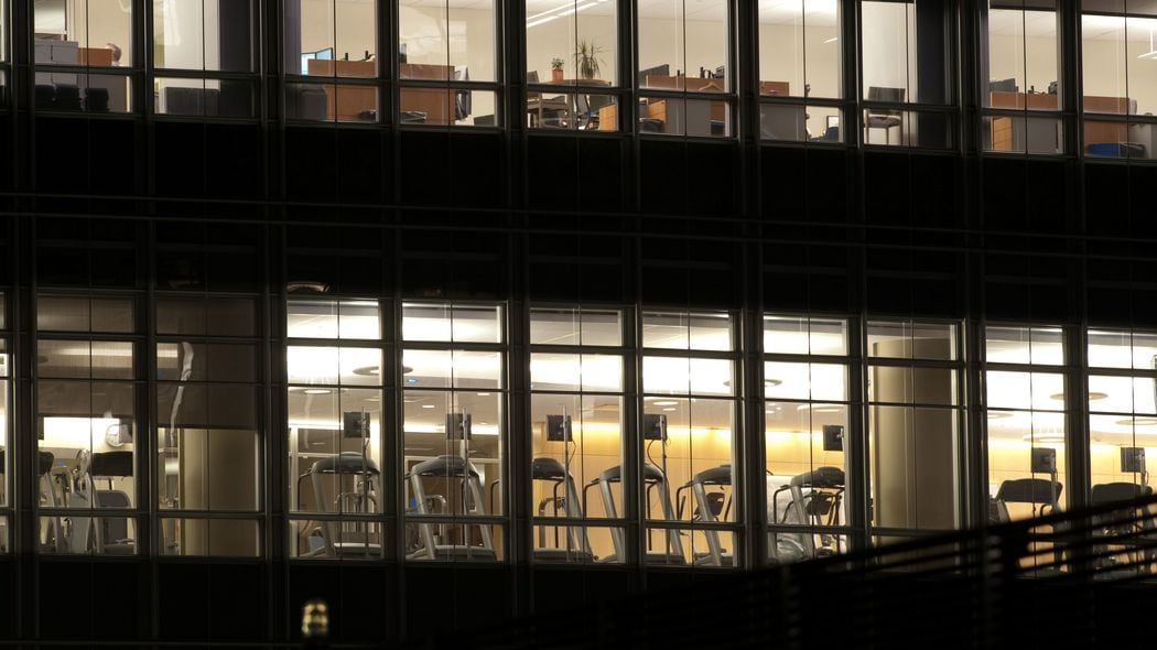 夜に自分を追い込んではいけない…｢会社帰りのジム通い｣の深刻すぎる肥満､うつ､生活習慣病リスク 日付が変わる前には寝ることを意識すべき